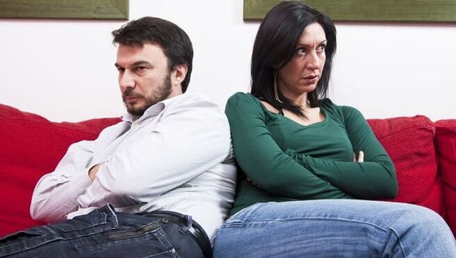 Mujer y hombre maduro con potencia débil cómo aumentar.